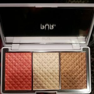 Pur Dreamer Bronzer & Brighten